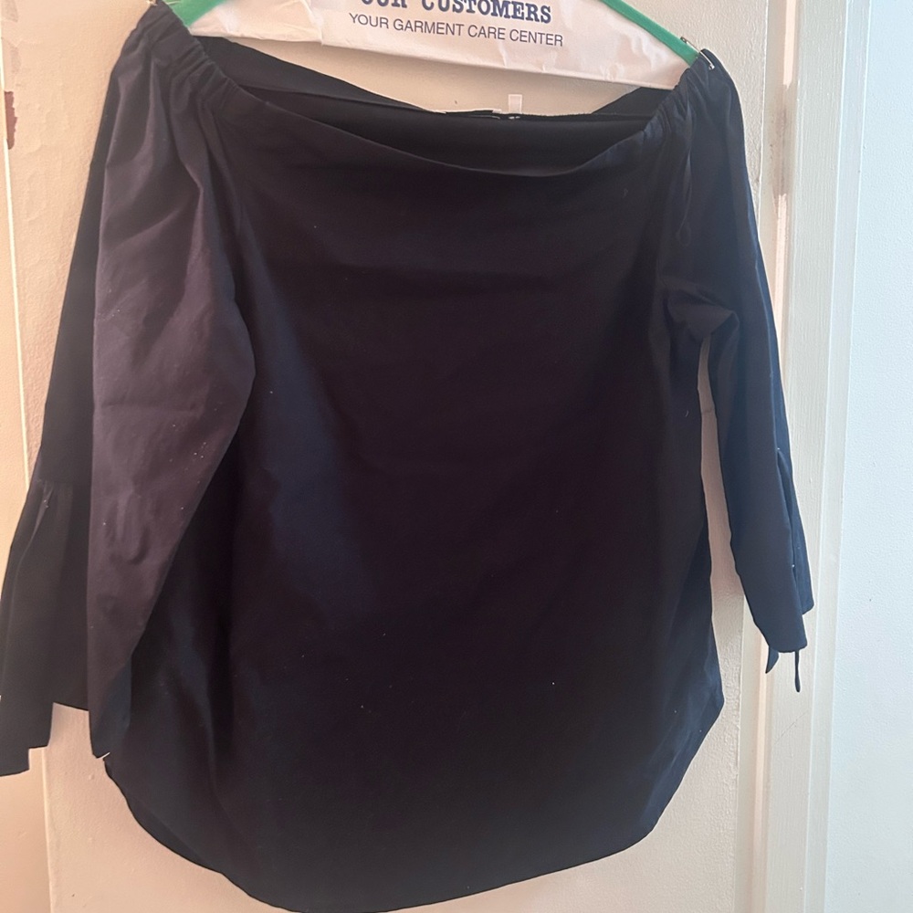 Babaton Off the shoulder Shirt